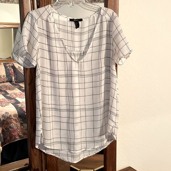 Forever 21 Blouse - Picture 1 of 3